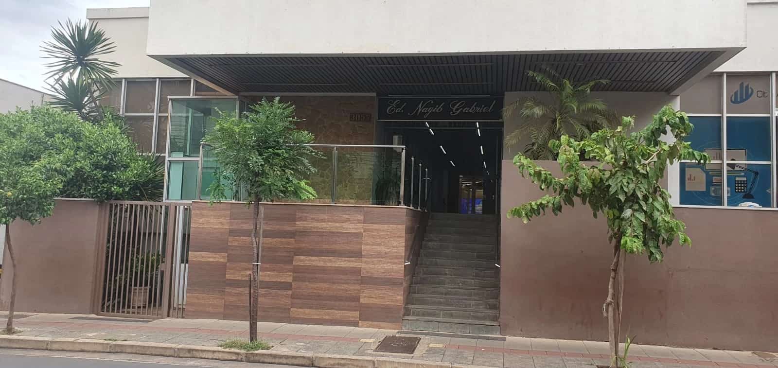 Aluga-se uma sala comercial Edifício Nagib Gabriel