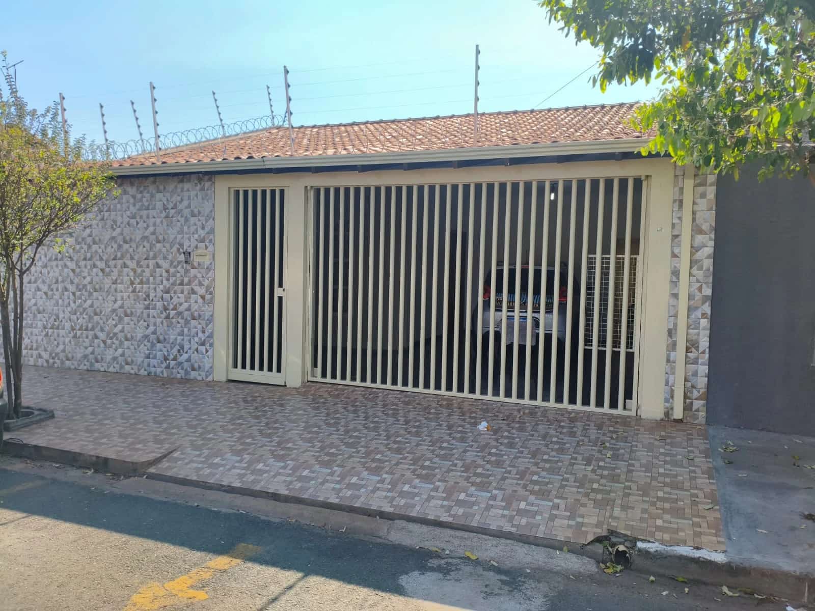 Vende-se casa no João Paulo II